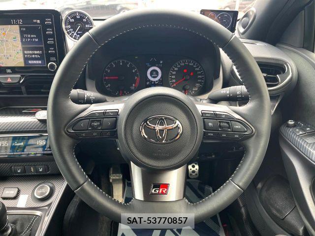 Toyota Gr Yaris 2022-04 8314607-12
