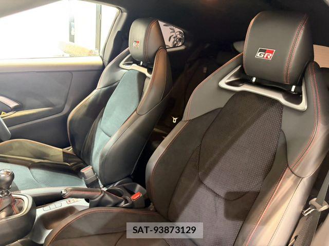 Toyota Gr Yaris 2020-11 8314608-8