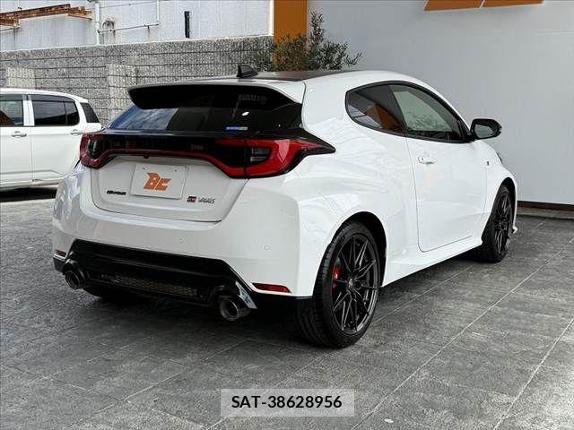 Toyota Gr Yaris 2024-05 8366073-12