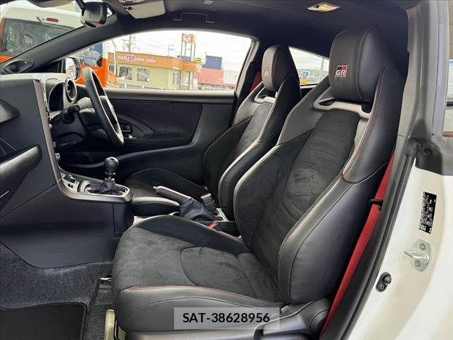 Toyota Gr Yaris 2024-05 8366073-16