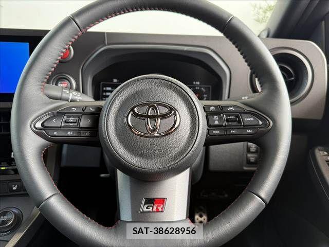 Toyota Gr Yaris 2024-05 8366073-22