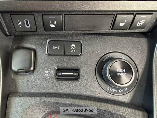 Toyota Gr Yaris 2024-05 8366073-6