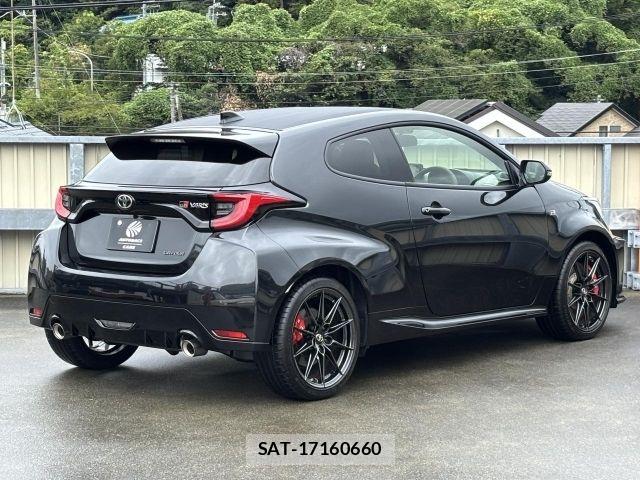 Toyota Gr Yaris 2023-10 8438164-2