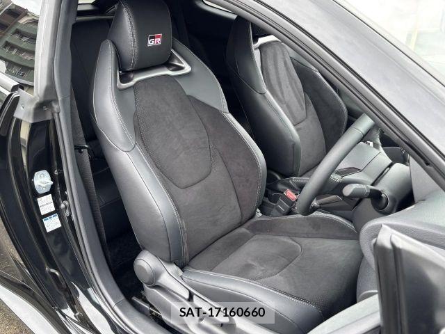 Toyota Gr Yaris 2023-10 8438164-4