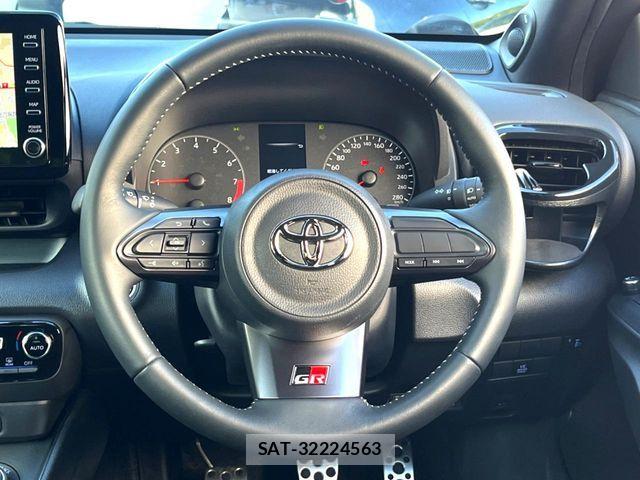 Toyota Gr Yaris 2022-07 8438158-9