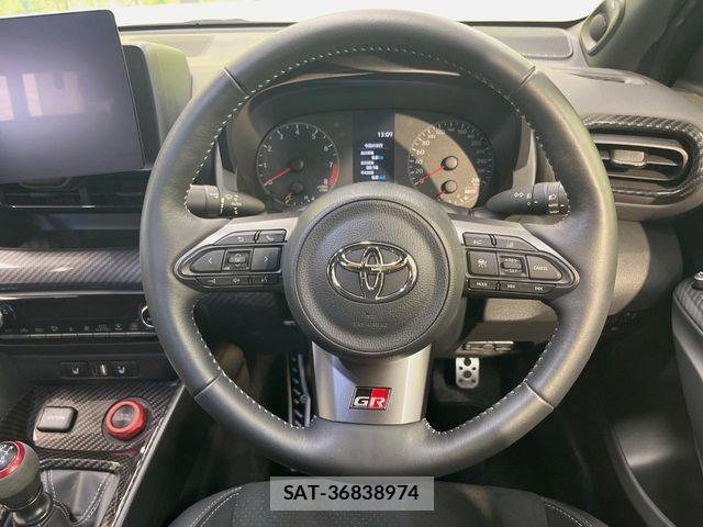 Toyota Gr Yaris 2023-03 8525013-13
