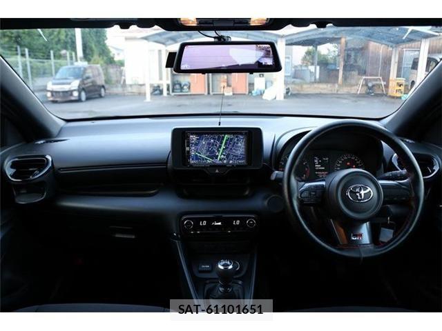 Toyota Gr Yaris 2021-04 8626915-16