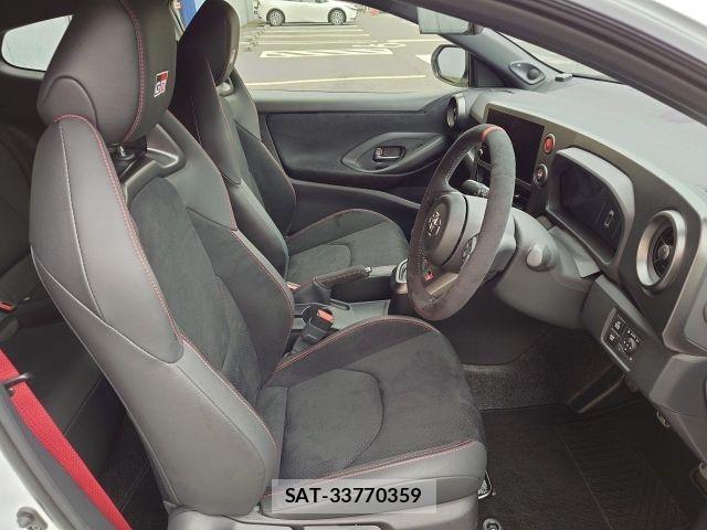Toyota Gr Yaris 2025-10 8796057-9