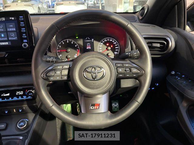 Toyota Gr Yaris 2020-10 8796059-8