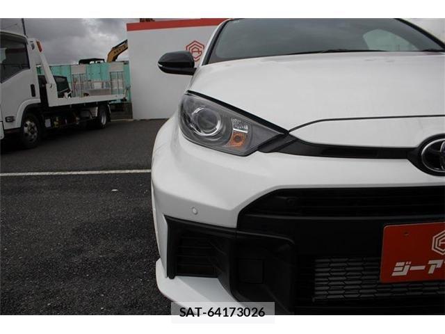 Toyota Gr Yaris 2025-04 8796058-12