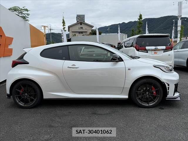 Toyota Gr Yaris 2025-05 8829219-11
