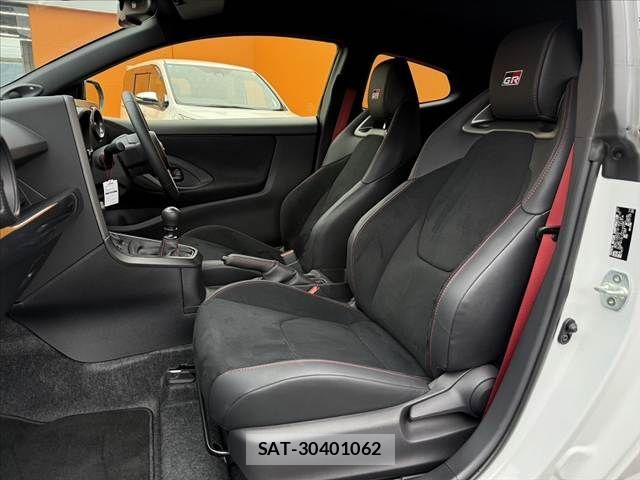 Toyota Gr Yaris 2025-05 8829219-16