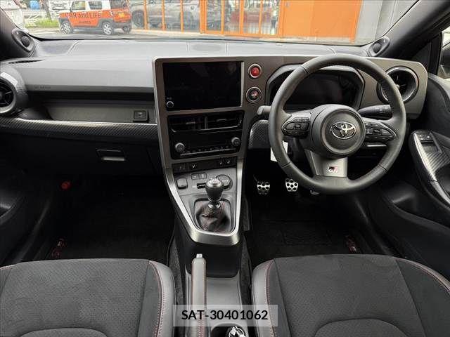 Toyota Gr Yaris 2025-05 8829219-1