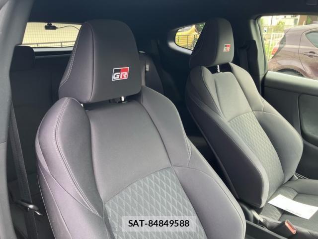 Toyota Gr Yaris 2021-03 8829221-11