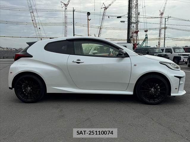 Toyota Gr Yaris 2021-05 8849173-11