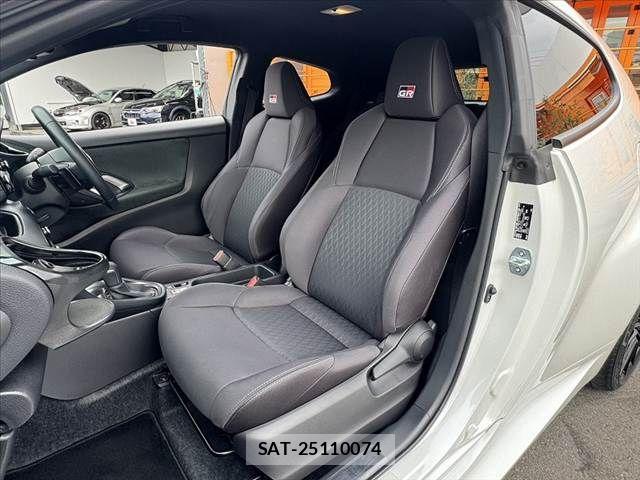 Toyota Gr Yaris 2021-05 8849173-16