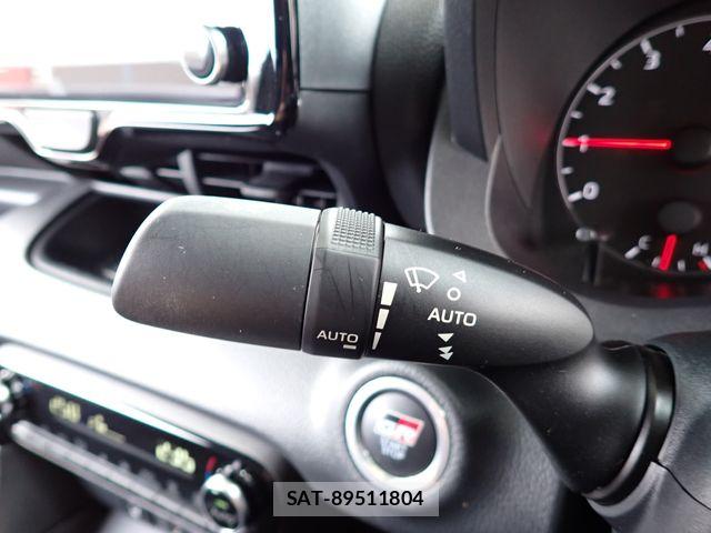Toyota Gr Yaris 2023-10 8883656-13