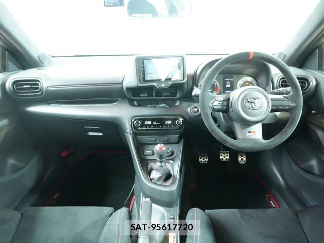 Toyota Gr Yaris 2023-03 8883654-1