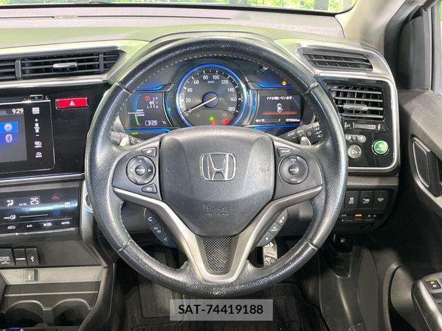 Honda GRACE 2014-12 4592981-10