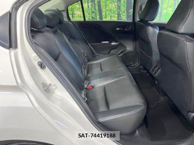 Honda GRACE 2014-12 4592981-8