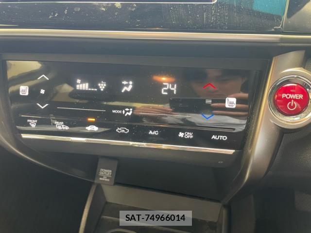 Honda GRACE 2017-06 7454566-16