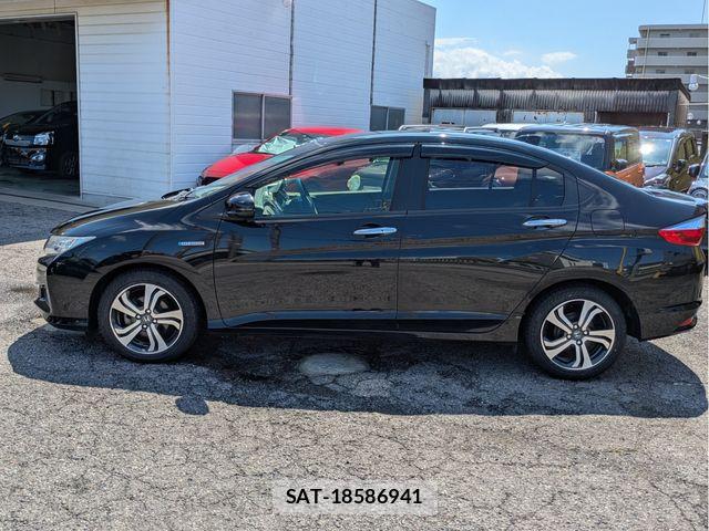 Honda GRACE 2015-04 7723677-16