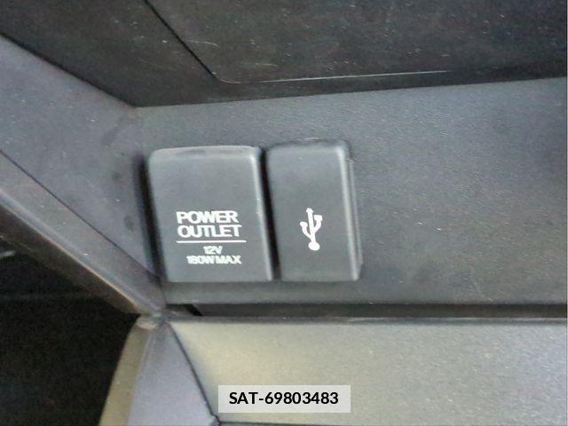 Honda GRACE 2018-03 7979348-18