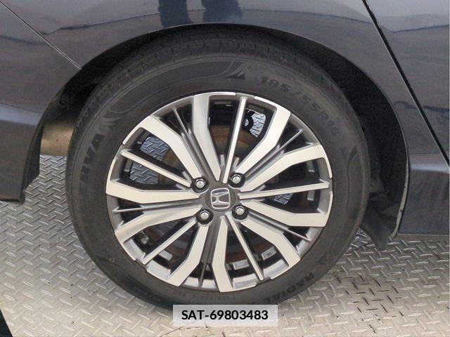 Honda GRACE 2018-03 7979348-28