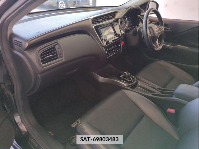 Honda GRACE 2018-03 7979348-2