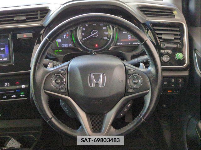 Honda GRACE 2018-03 7979348-7