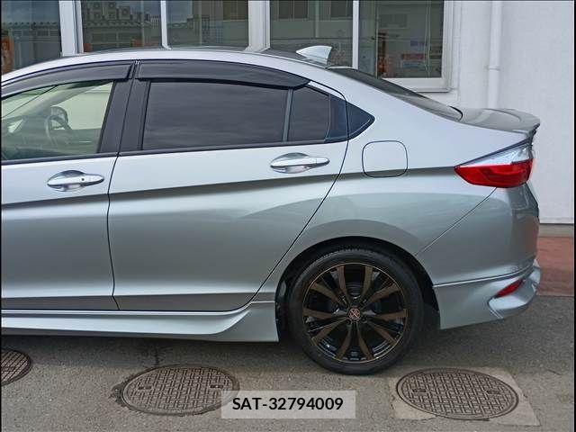Honda GRACE 2016-08 8035746-7