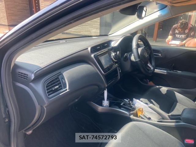 Honda GRACE 2018-04 8130299-7