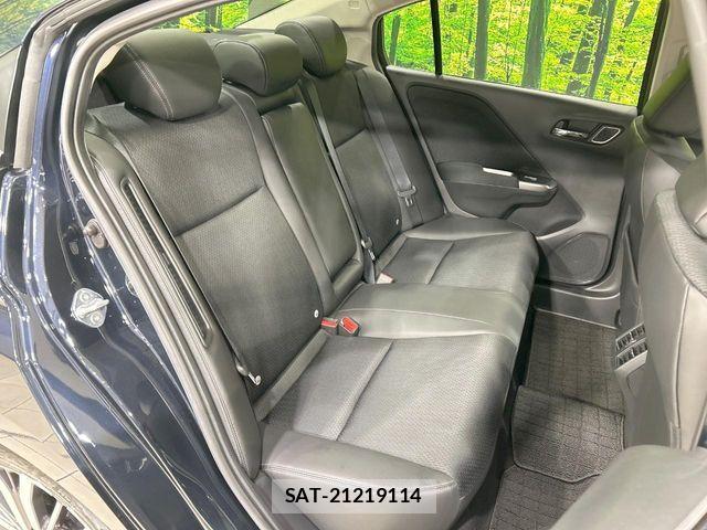 Honda GRACE 2018-01 8207675-8