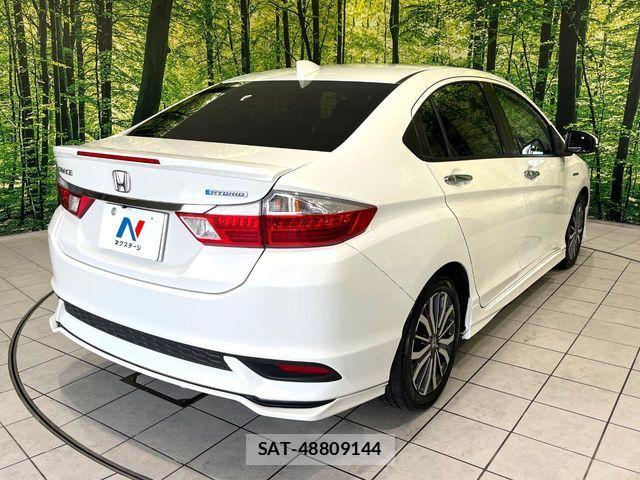 Honda GRACE 2017-12 8335971-16