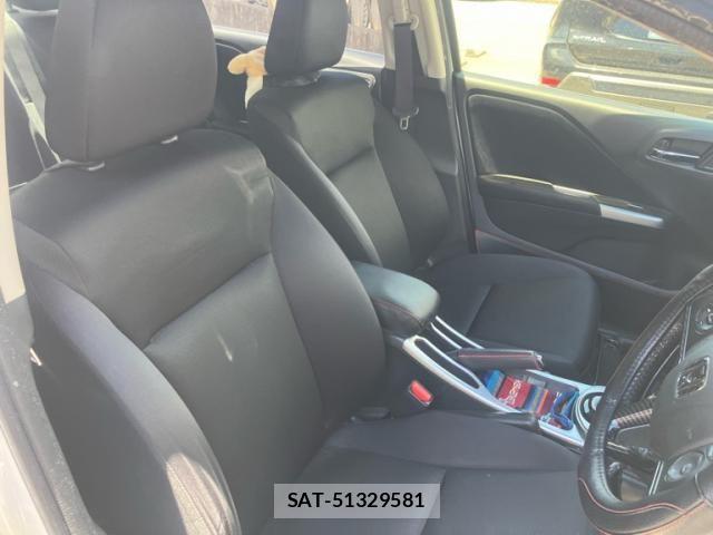 Honda GRACE 2015-10 8412654-13
