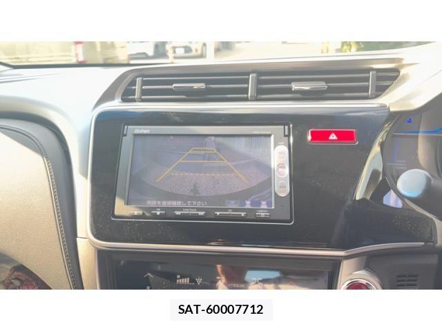 Honda GRACE 2015-03 8659281-18
