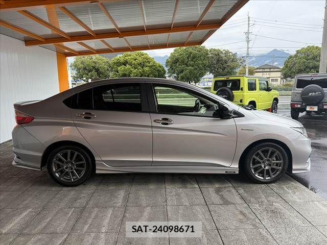 Honda GRACE 2018-03 8742415-10