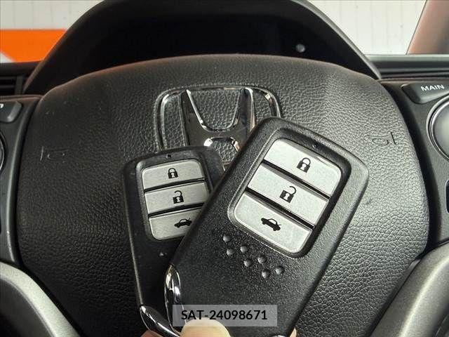 Honda GRACE 2018-03 8742415-23