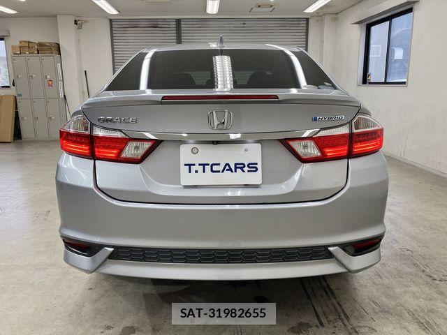 Honda GRACE 2018-05 8796065-25