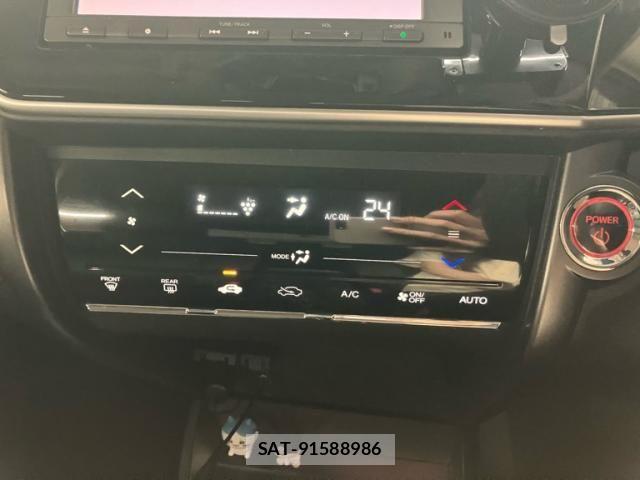 Honda GRACE 2017-10 8879934-18