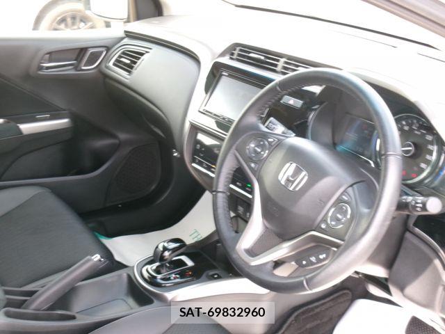 Honda GRACE 2018-06 7219057-17