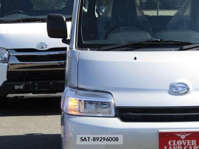 Daihatsu MAX 2025-09 5868463-23