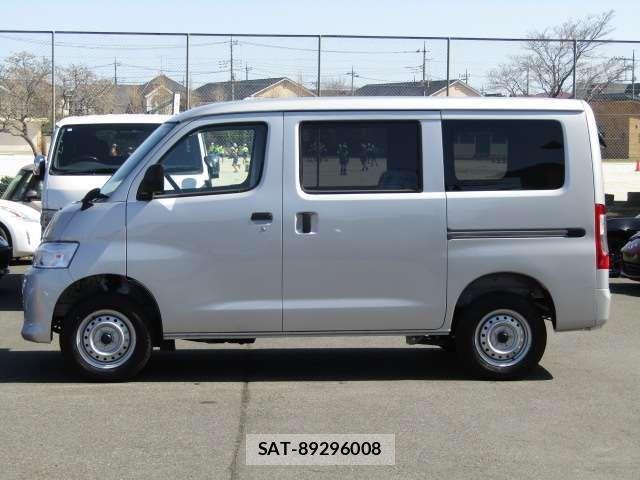 Daihatsu MAX 2025-09 5868463-8