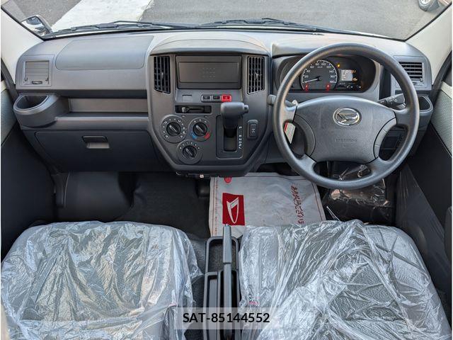 Daihatsu MAX 2025-11 6716210-1