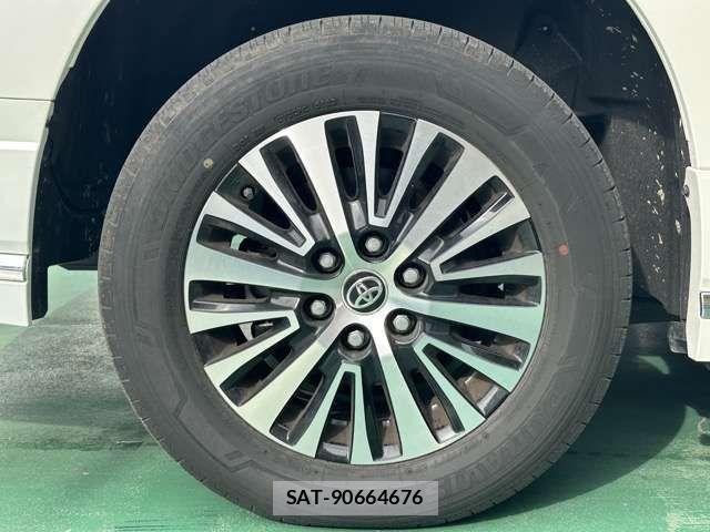 Toyota GRAN ACE 2024-06 5997036-17