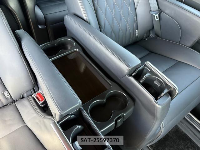 Toyota GRAN ACE 2024-06 6671557-15