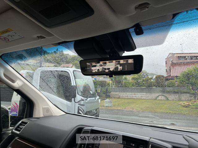 Toyota GRAN ACE 2022-08 7219056-8