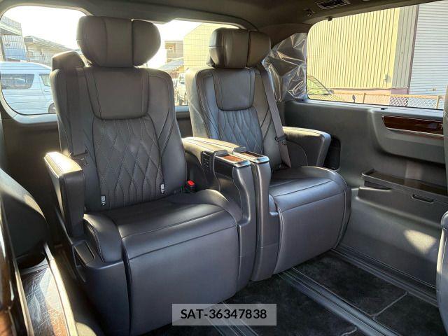 Toyota GRAN ACE 2020-09 7357918-14