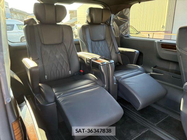 Toyota GRAN ACE 2020-09 7357918-15