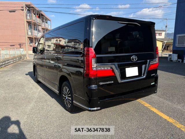 Toyota GRAN ACE 2020-09 7357918-3